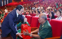 Thủ tướng dự Hội nghị tri ân người có công với cách mạng và ra mắt Ngân hàng gen liệt sĩ