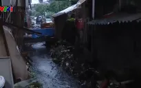 Ám ảnh đoạn cống hở mương Thụy Khuê bốc mùi hôi thối giữa lòng Thủ đô