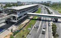 Cấm xe qua ngã tư Thủ Đức để làm cầu đi bộ tuyến Metro số 1
