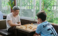 Để người lớn tuổi không còn cô đơn