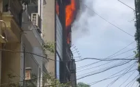 Hà Nội: Cháy nhà 4 tầng trên phố Trần Quý Kiên