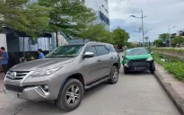 Taxi gây tai nạn liên hoàn, 6 người bị thương