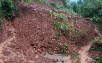 Điện Biên: Di dời nhà dân khẩn cấp do sạt lở