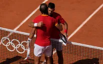 Djokovic đánh bại Nadal ở môn quần vợt Olympic Paris