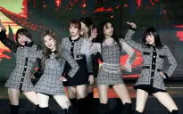 Chuyến lưu diễn của TWICE thu hút 1,5 triệu người hâm mộ