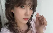 Sandara Park háo hức chờ ngày 2NE1 trở lại