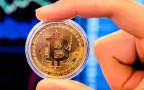 Bitcoin thủng mốc 50.000 USD