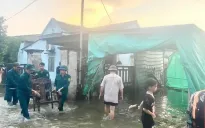Hàng trăm người hỗ trợ khắc phục thiệt hại sau khi hồ Thác Bà xả lũ
