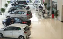 Thị trường ô tô trầm lắng dù nhiều khuyến mãi