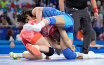 Đô vật Ấn Độ bị loại ngay trước chung kết Olympic vì thừa... 100gram