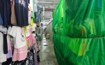 Hắt hiu chợ truyền thống Hà Nội