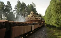 Cáo buộc Ukraine vi phạm không phận, Belarus điều quân tới biên giới