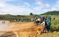 Lao xuống hồ cứu 2 trẻ, người phụ nữ mang thai cùng bị đuối nước thương tâm