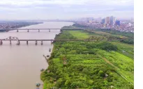 Hà Nội tăng cường giám sát việc quản lý đất khu vực bãi sông, ngoài đê