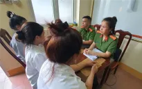 Nhóm "nữ quái" dụ dỗ, bán 2 bé gái 12 tuổi cho quán karaoke