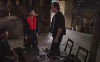 Đi giữa trời rực rỡ - Tập 12: Pu dọa báo Công an việc Chải cư trú bất hợp pháp