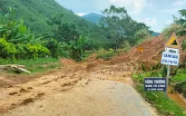 Tỉnh lộ 164 qua huyện Văn Yên (Yên Bái) vẫn chưa thông tuyến sau 4 ngày sạt lở