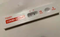 Mỹ chứng kiến làn sóng COVID-19 mùa hè lớn nhất trong 2 năm