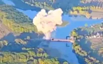 Phá sập cầu chiến lược thứ hai ở biên giới Nga, Ukraine đặt mục tiêu tạo ra "vùng đệm" tại Kursk