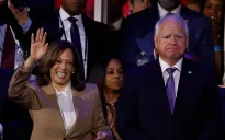 Bà Kamala Harris đề xuất tăng thuế suất doanh nghiệp lên 28%