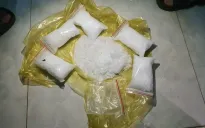 Bắt đối tượng giấu gần 1kg ma túy trong loa để đem đi bán