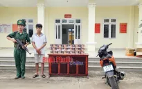 Bắt quả tang thanh niên 19 tuổi vận chuyển 32,5 kg pháo lậu