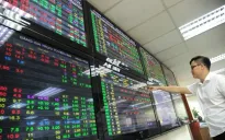 VN-Index vượt 1.270 điểm