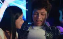 Đi giữa trời rực rỡ - Tập 16: Nghe lời bạn thân "báo thủ" đi quán bar với gái quen qua mạng, Chải mất "20 củ"