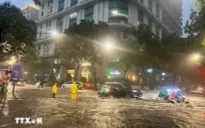 Thủ đô Hà Nội mưa dông, đề phòng ngập úng đô thị
