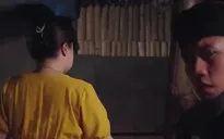 Đi giữa trời rực rỡ - Tập 17: Ông Chiểu muốn báo thù, Chải từ biệt cha xuống Hà Nội