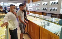 Clip Nam thanh niên táo tợn cướp tiệm vàng ở Đắk Lắk