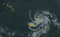 Bão nhiệt đới Hone đe dọa gây cháy rừng và lũ lụt ở Hawaii