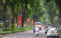 Phố phường Hà Nội rực rỡ cờ hoa chào mừng Quốc khánh 2/9