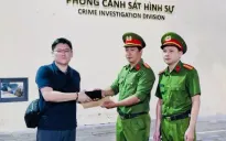 Người nước ngoài cảm phục Công an TP Hồ Chí Minh bắt cướp nhanh
