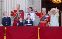 Hoàng gia Anh ngó lơ vợ chồng Harry - Meghan, tập trung vào thế hệ tiếp theo