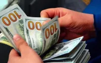 Giá USD tăng trở lại