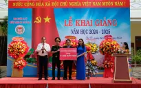 Quảng Ngãi: Tổ chức khai giảng sớm cho trẻ vùng cao