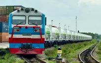 Chuyến tàu chở LNG đầu tiên từ Nam ra Bắc bằng đường sắt