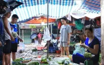 Khắc phục sự cố, ổn định thị trường các địa phương "tâm bão"