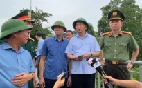 Vụ sập cầu Phong Châu: Phó Thủ tướng Hồ Đức Phớc trực tiếp kiểm tra tại hiện trường