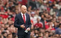 Tạm rời Man United, Ten Hag vẫn phải nhận thất bại