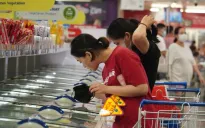 Bộ Công Thương: Không để hàng hóa tăng giá bất hợp lý sau bão