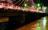 Nước sông Cầu dâng cao kỷ lục, dân Thái Nguyên thâu đêm chạy lụt
