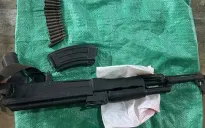 Tạm giữ bố chồng dùng súng dọa bắn con dâu ở Đắk Lắk