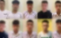 Khởi tố nhóm đối tượng dùng gạch ném gây thương tích người khác