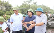 Hơn 3.000 người dân ngoài đê được quận Bắc Từ Liêm di dời đến nơi an toàn