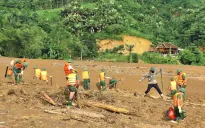Phát hiện thêm 2 thi thể nạn nhân trong vụ sạt lở tại Làng Nủ (Lào Cai)