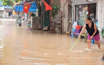 CẬP NHẬT: Nước sông Hồng tại Hà Nội có xu hướng xuống, thời tiết tốt dần