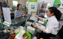 Ngân hàng đồng hành miễn, giảm lãi suất cho khách hàng vùng bão lũ