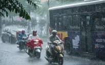 Mưa dông nhiều nơi trên cả nước, có nơi trên 120 mm